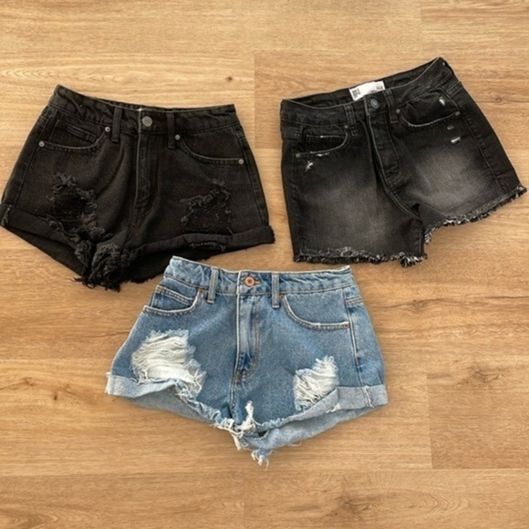 Bundle of Shorts - Picture 1 of 4